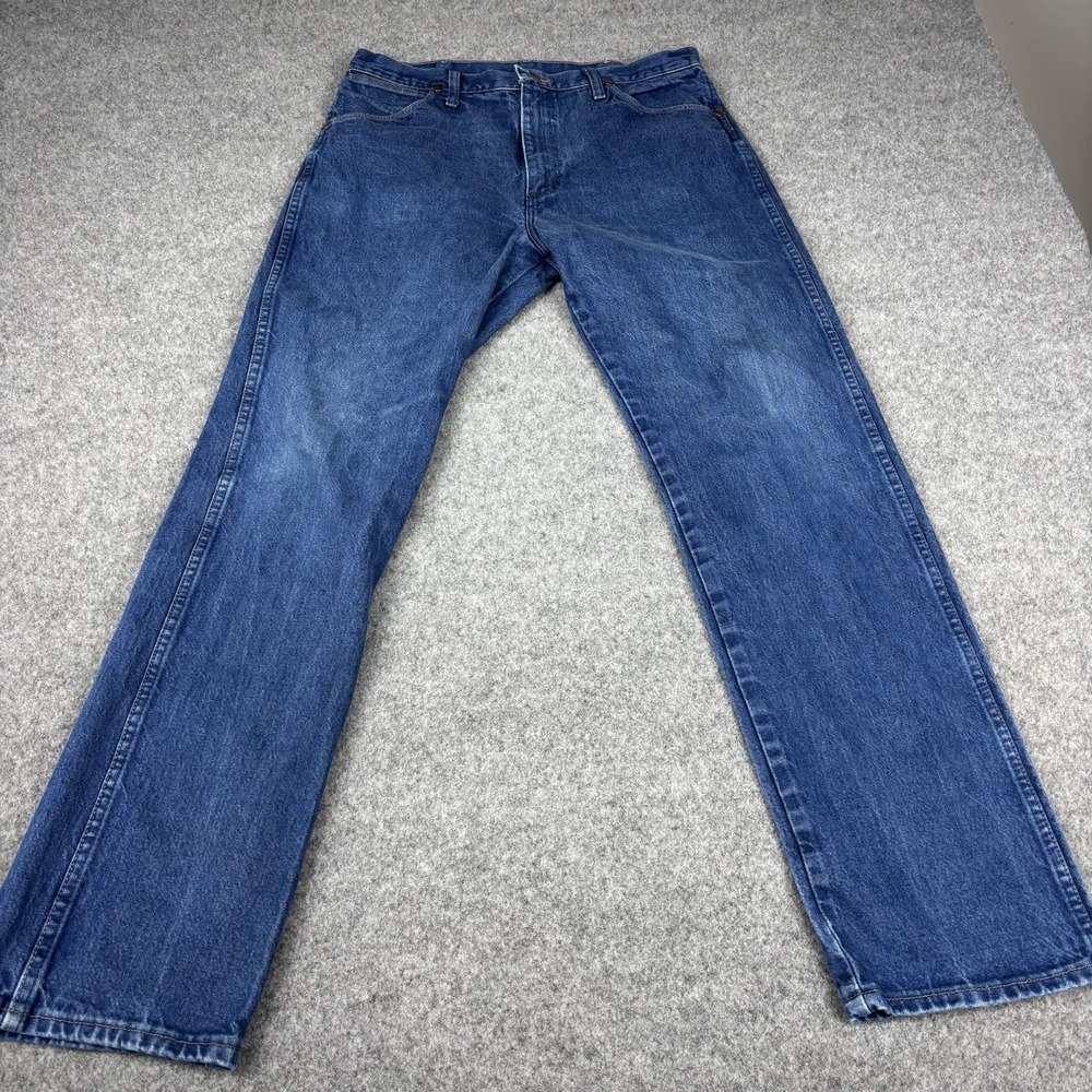Wrangler Jeans 13MWZ Men's 34x34 (Fits 33x33) Cowboy Cut Western‎ Blue Denim EUC